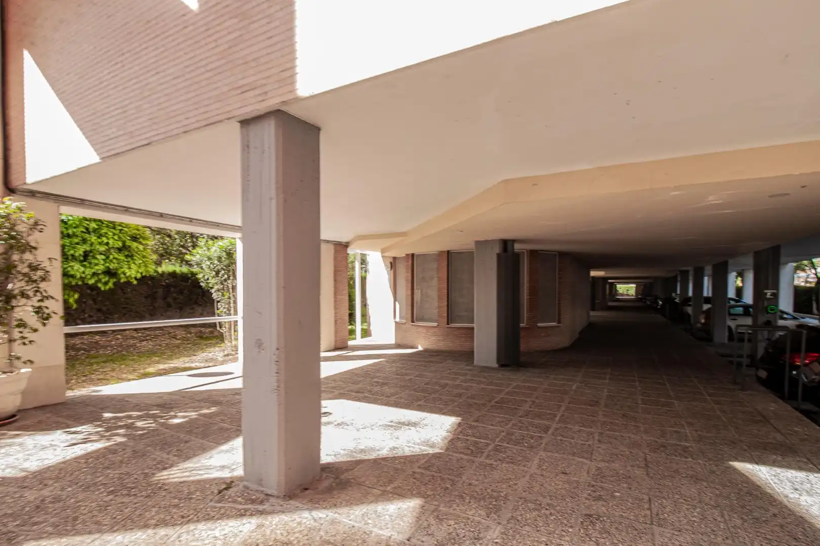 Exterior view of Flat for sale in Sevilla  with Air Conditioner, Heating and Community pool