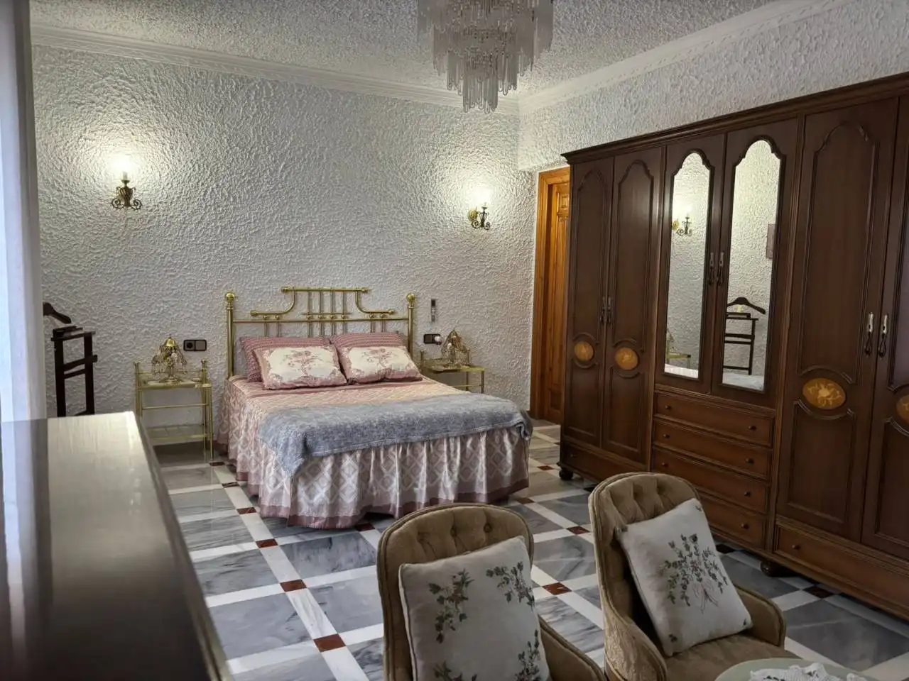 Habitación de Edificio en venta en Cúllar