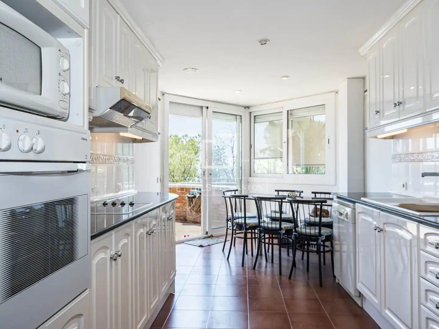 Kitchen of Flat for sale in Sitges  with Air Conditioner, Heating and Private garden