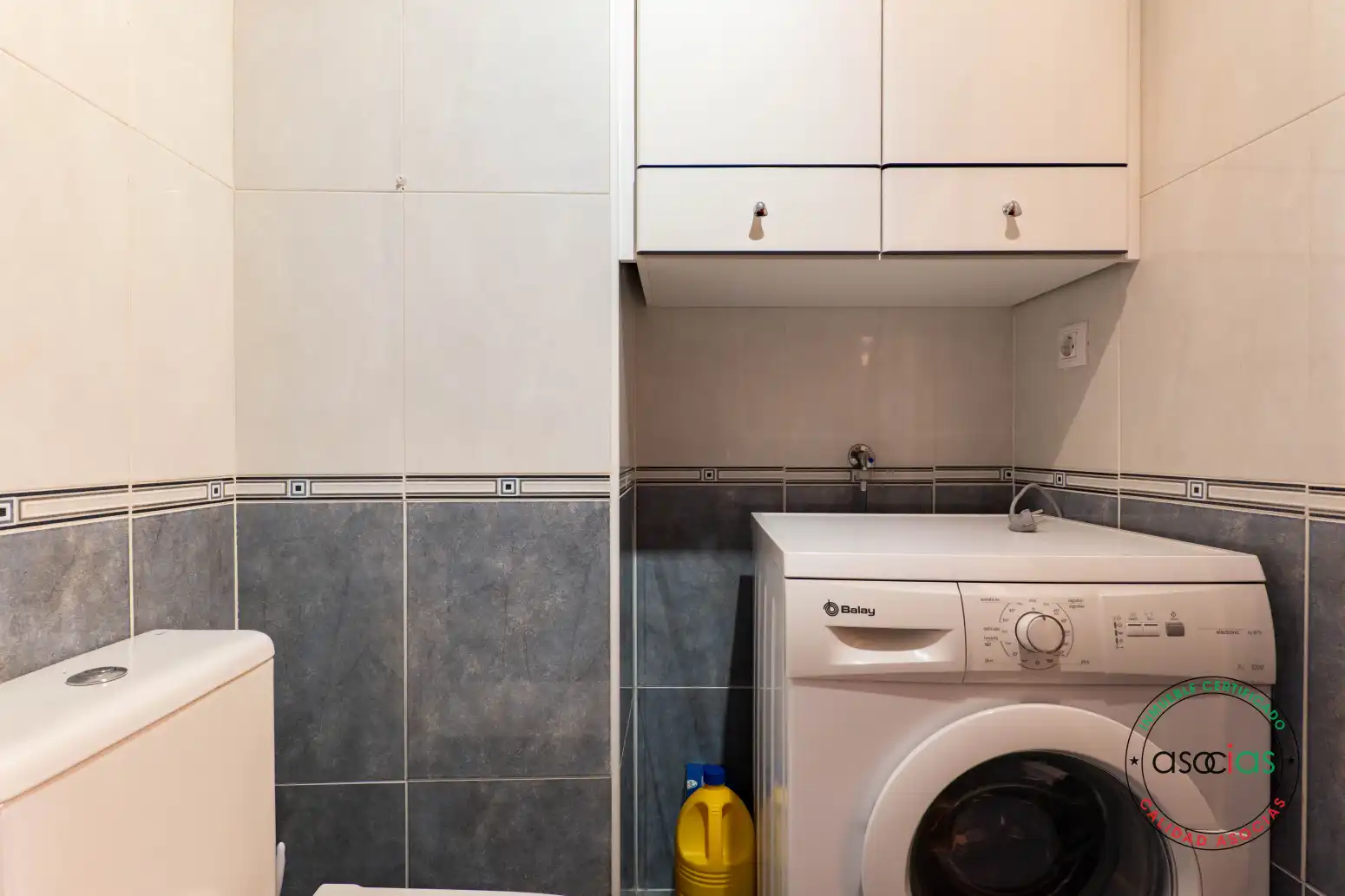 Baño de Piso en venta en Gijón  con Calefacción