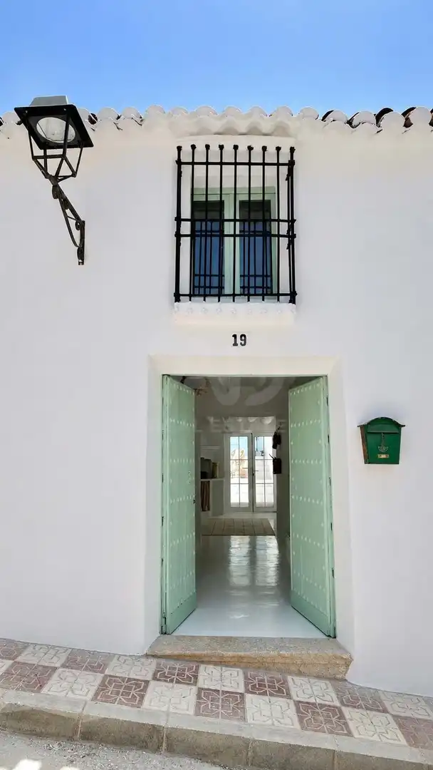 Houses for sale in Riogordo  with Terrace and Swimming Pool