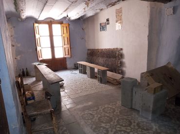 Casa amb balcó en venda a La Portellada