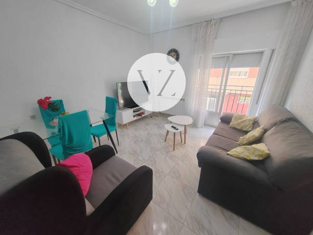 Piso en Alquiler en CALLE GARRIDO Y BERMEJO en Garrido Sur