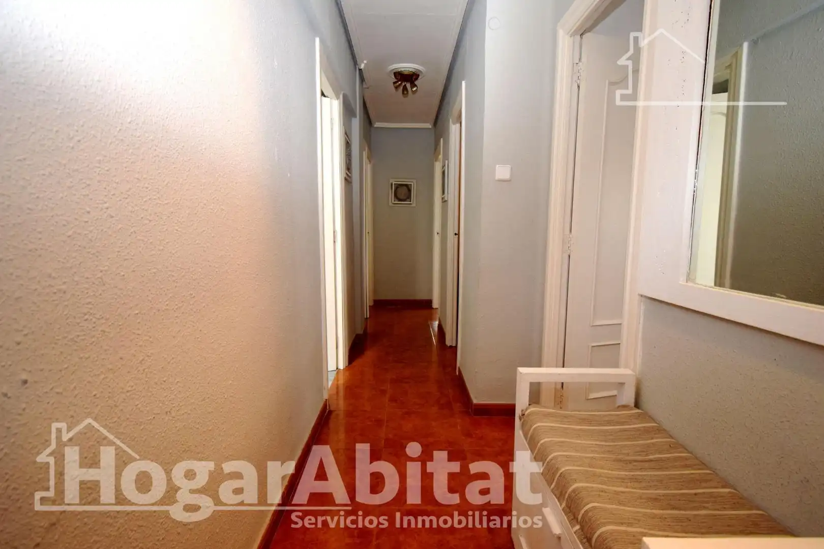 Wohnung zum Verkauf in Valencia mit Klimaanlage, Heizung und Abstellraum