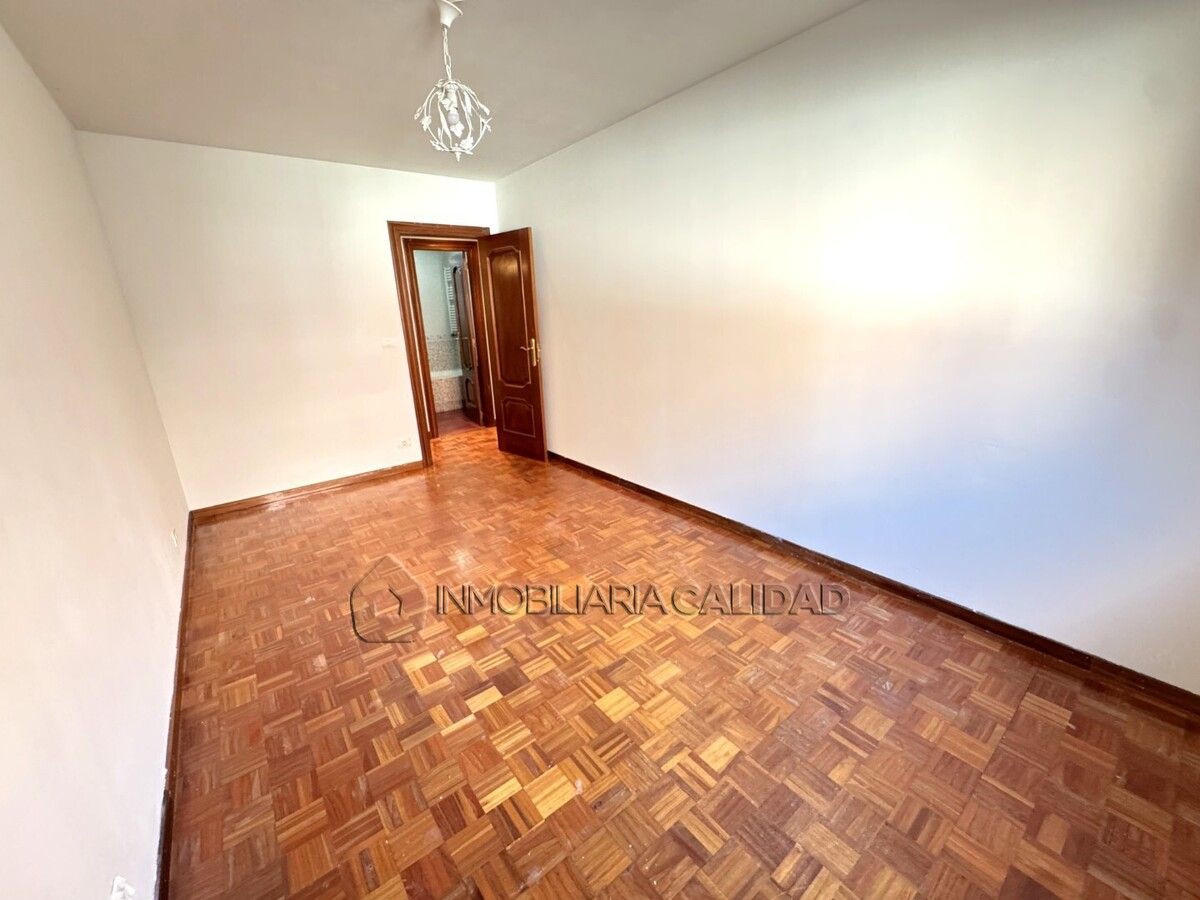 Bedroom of Flat for sale in Burgos Capital  with Heating, Terrace and Storage room