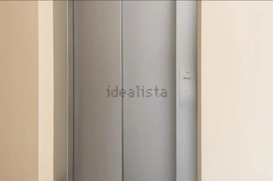 Dachboden zum Verkauf in Almería mit Klimaanlage und Terrasse