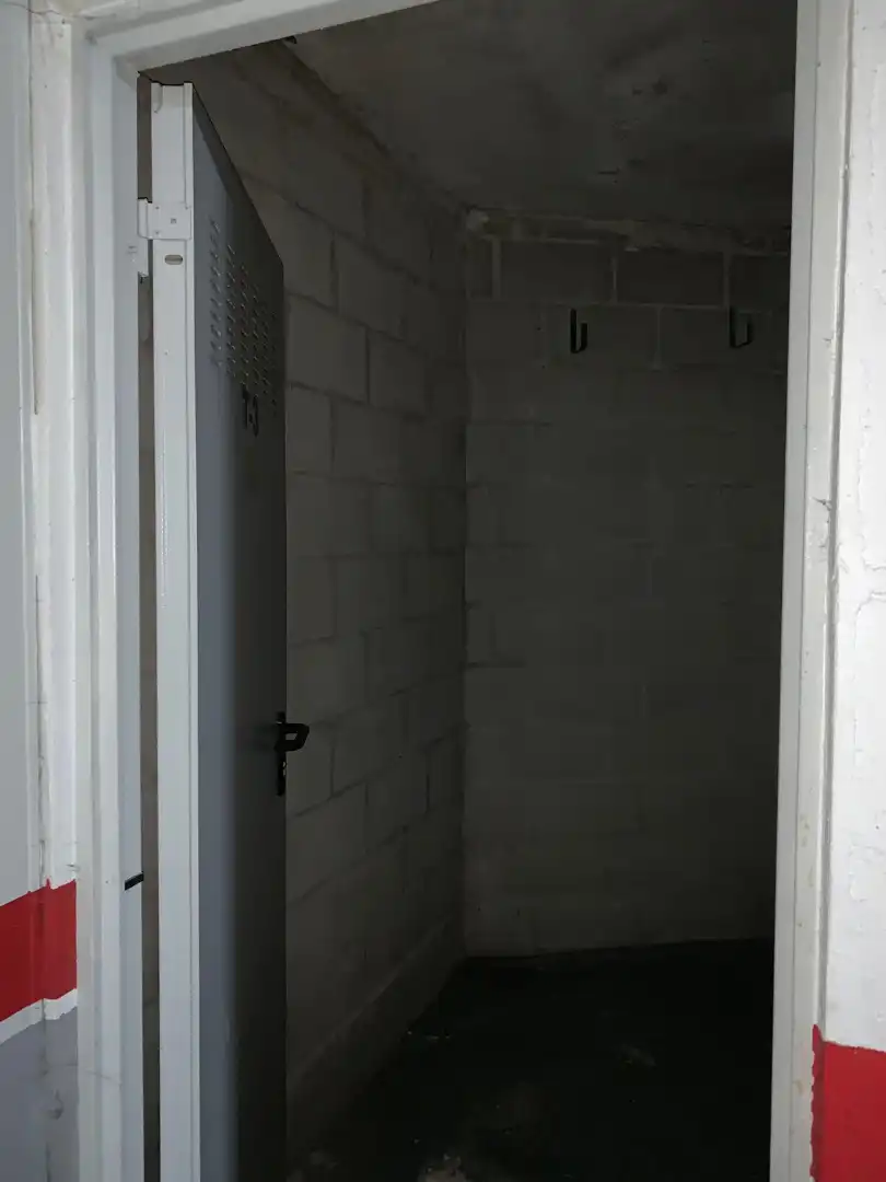 Badezimmer von Garage zum Verkauf in Cedeira