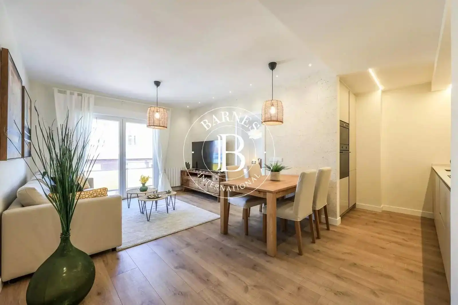 Flat with lift for sale in Chamberí