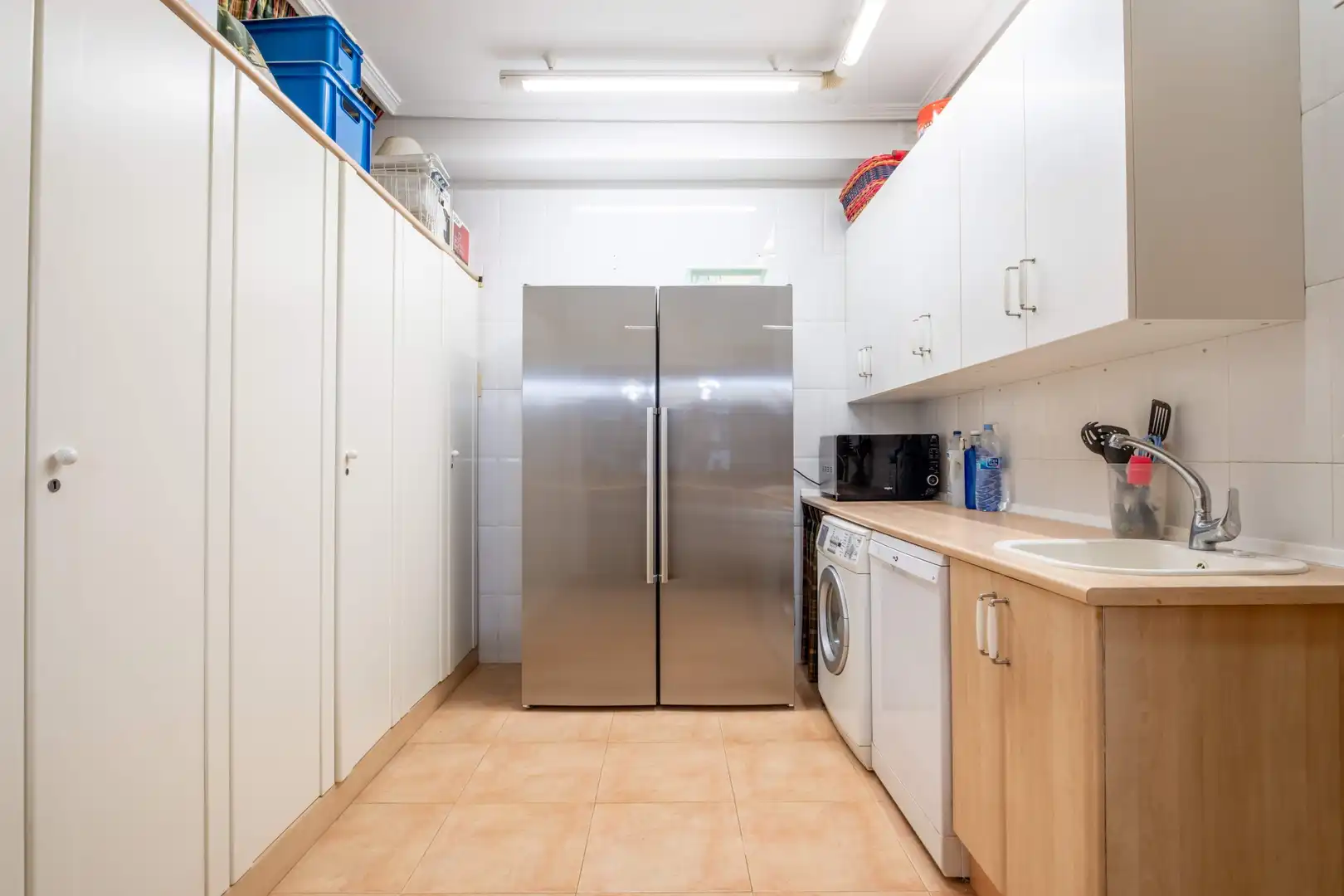 Kitchen of Detached homes for sale in Zaragoza  with Air Conditioner, Heating and Community pool