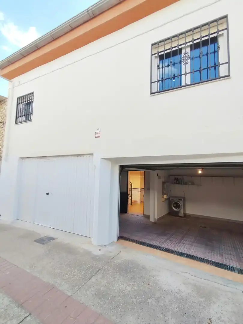 Maison jumelée à louer à Calle STA AMALIA, imagen 5