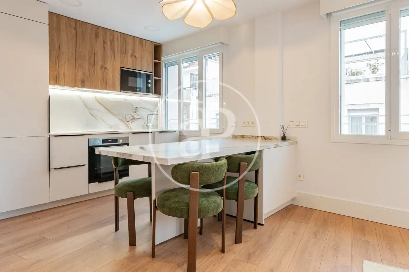 Kitchen of Flat for sale in Madrid  with Air Conditioner, Heating and Storage room