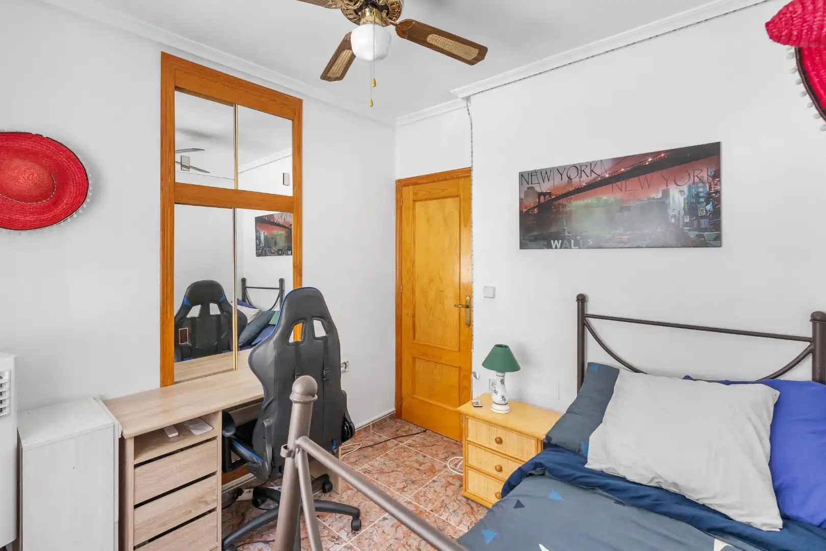 Habitación de Ático en venta en Guardamar del Segura con Aire acondicionado, Terraza y Piscina
