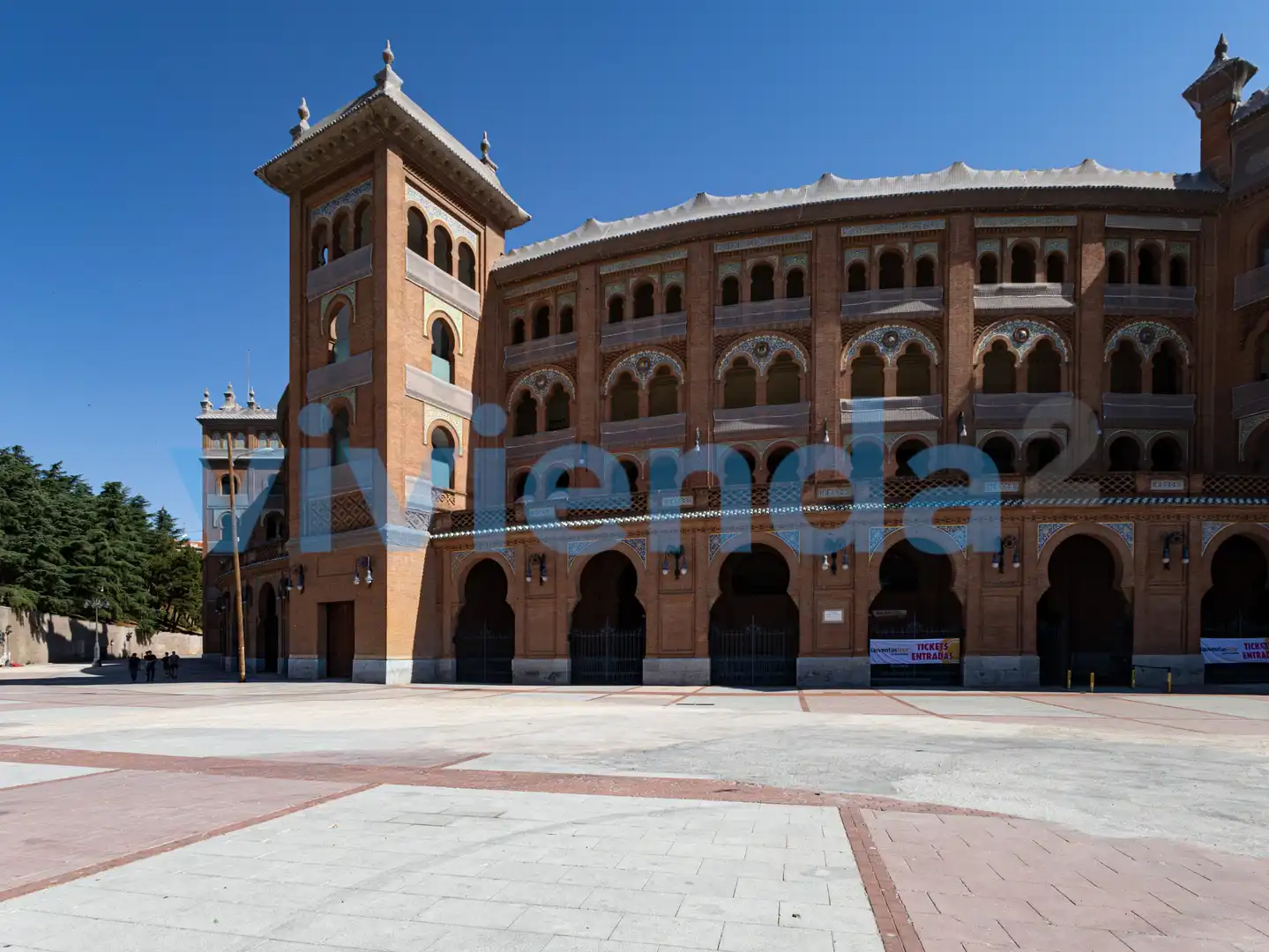 Exterior view of Flat for sale in Madrid  with Heating, Terrace and Storage room