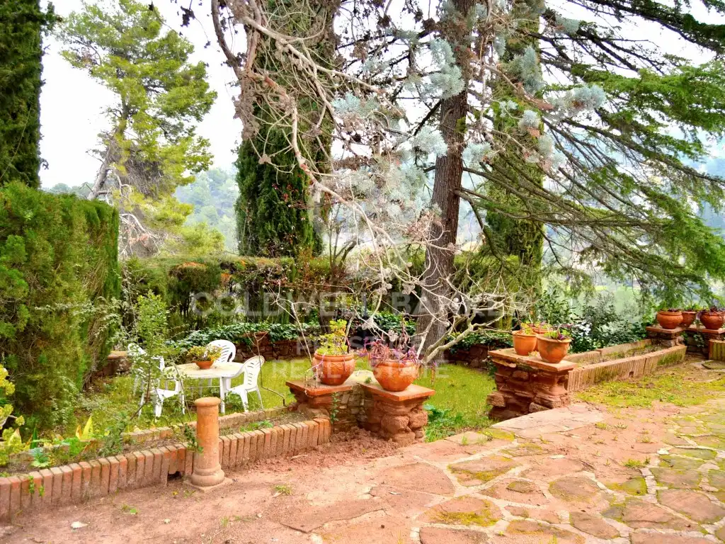 Jardín de Finca rústica en venta en Castellví de Rosanes