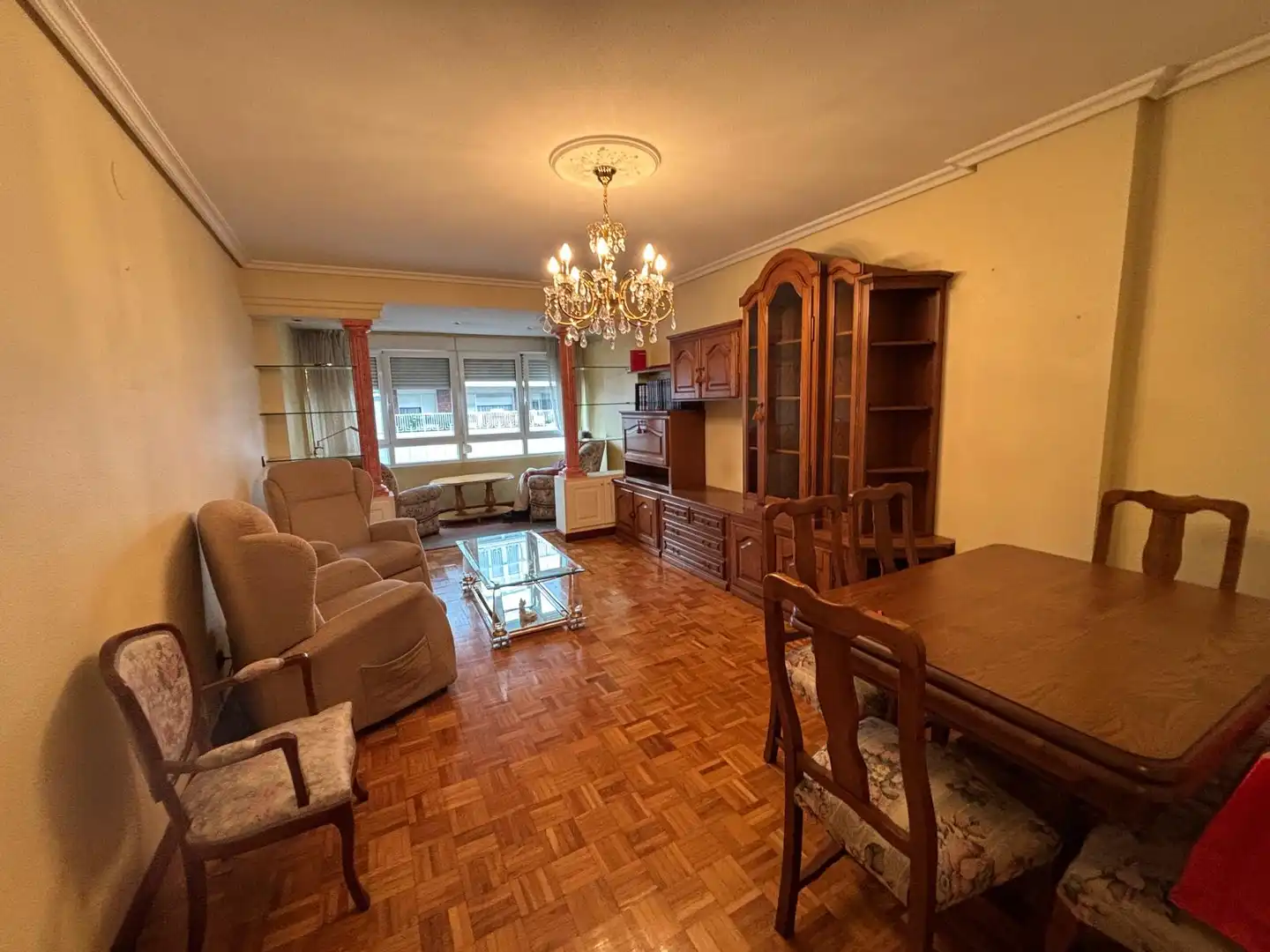 Sala de estar de Piso de alquiler en  Pamplona / Iruña con Calefacción, Parquet y Amueblado