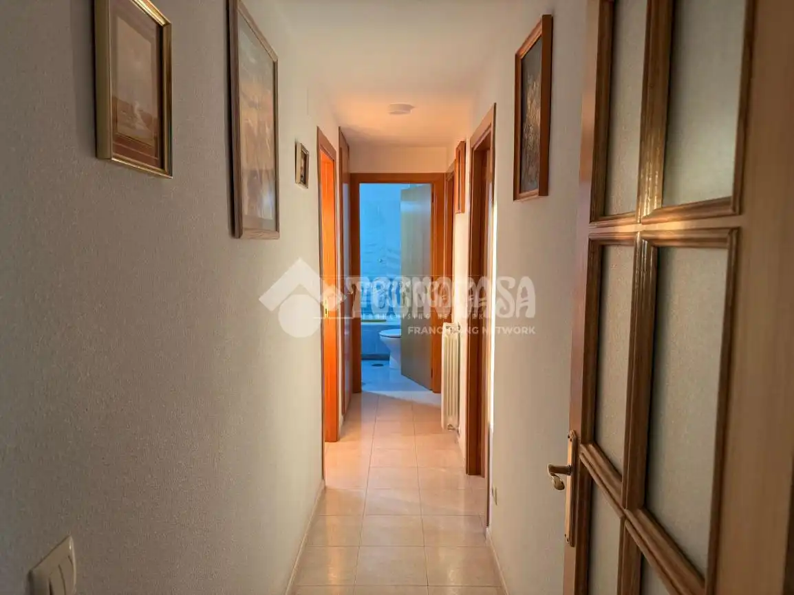 Flat for sale in Coslada  with Air Conditioner, Heating and Storage room