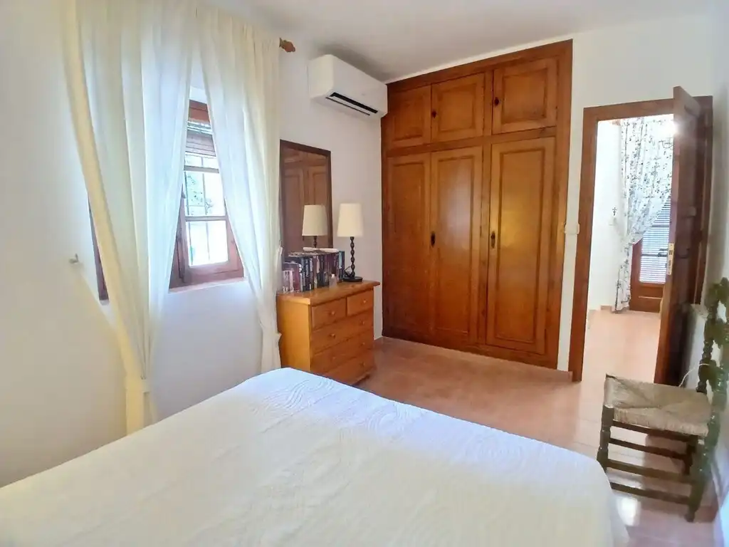Schlafzimmer von Einfamilien-Reihenhaus zum Verkauf in Fuengirola mit Klimaanlage, Terrasse und Möbliert