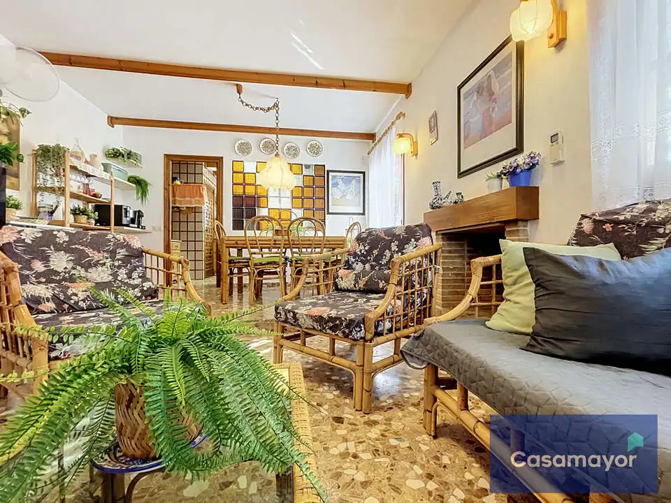 Sala d'estar de Casa o xalet en venda en Sant Joan d'Alacant amb Aire condicionat, Jardí privat i Piscina