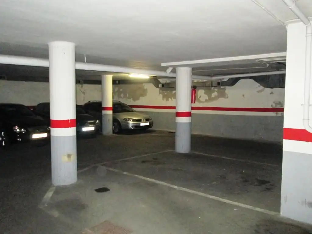 Einzelparkplatz zur Miete in Dolors Masferrer 1, imagen 3