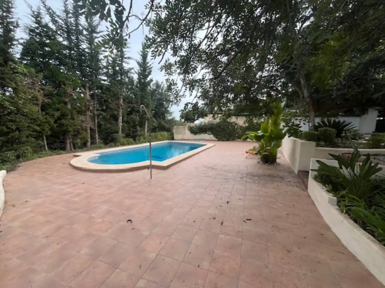 Finca rústica en venda a El Velerín