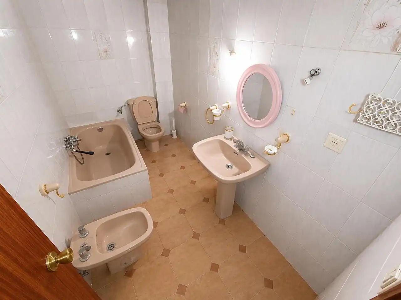 Bany de Casa o xalet en venda en Alcuéscar amb Terrassa