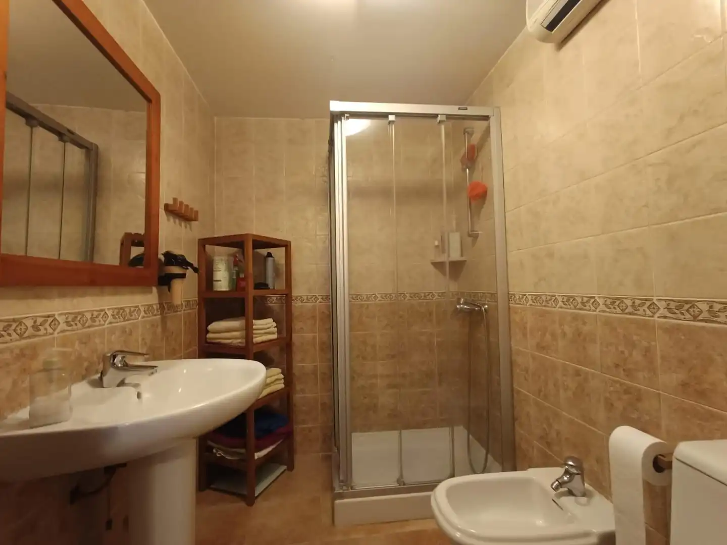 Bathroom of Flat for sale in Fuengirola  with Air Conditioner, Heating and Terrace