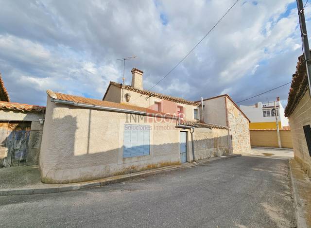 Casa-chalet en Venta en  CIERZO en Padiernos