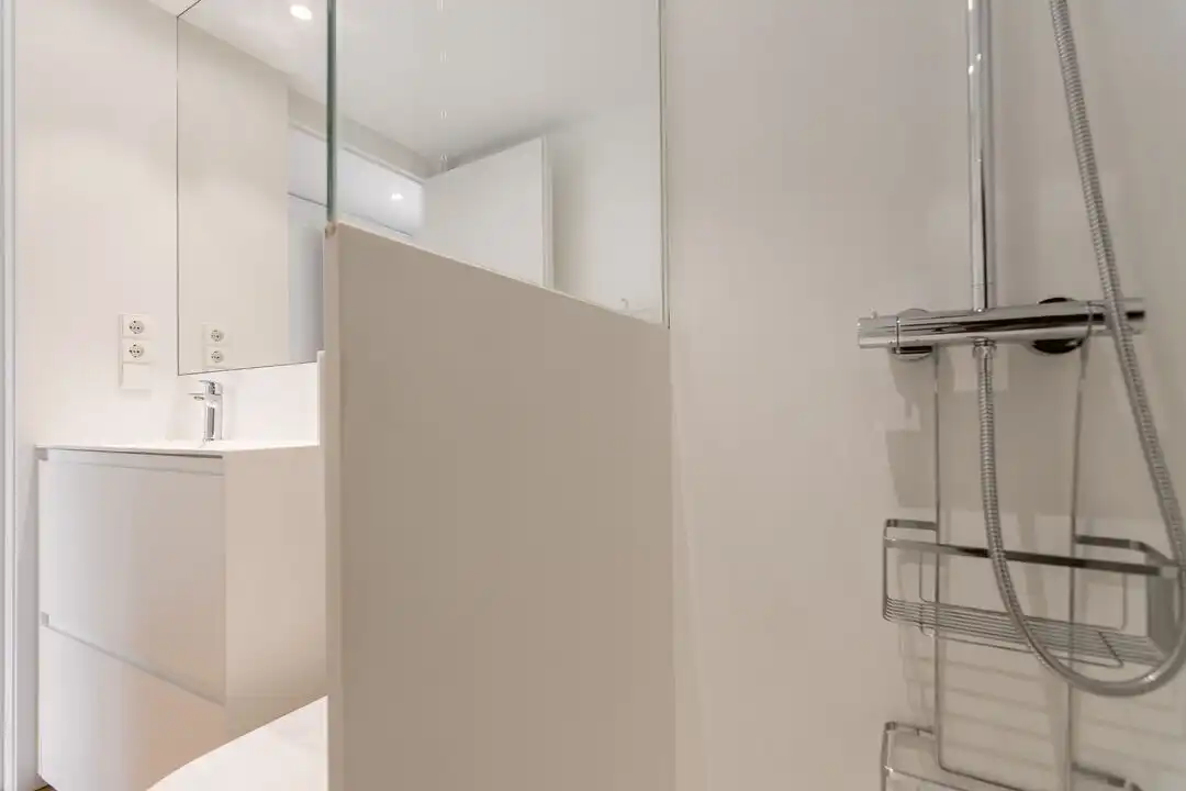 Baño de Ático en venta en  Pamplona / Iruña con Calefacción, Terraza y Alarma