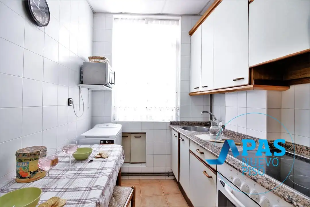 Cocina de Piso en venta en Santander con Calefacción y Balcón