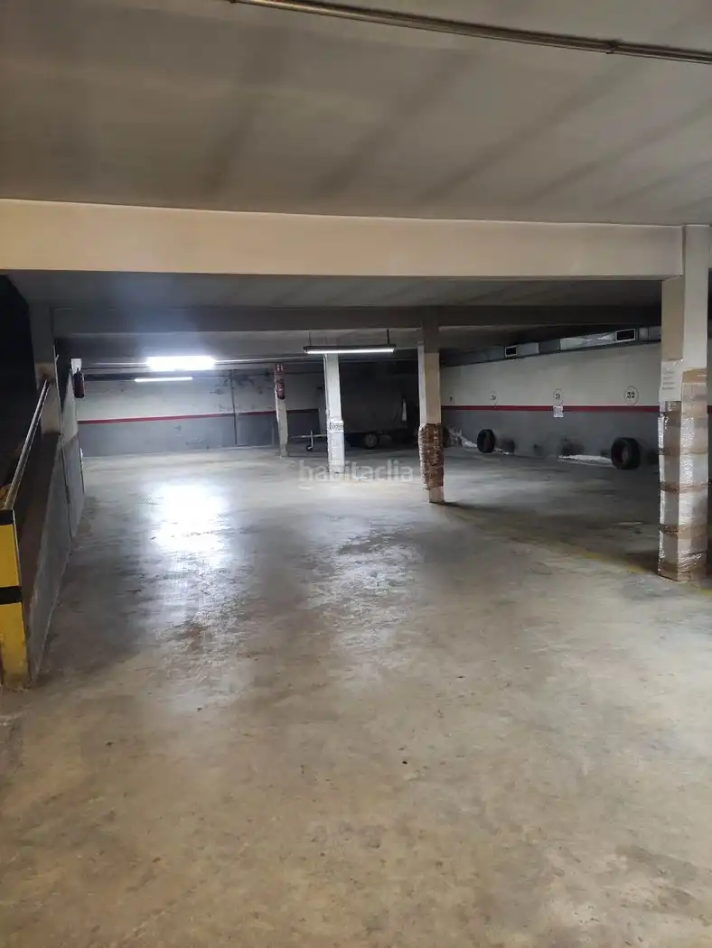Einzelparkplatz zum Verkauf in Passeig del Comerç 81, imagen 5