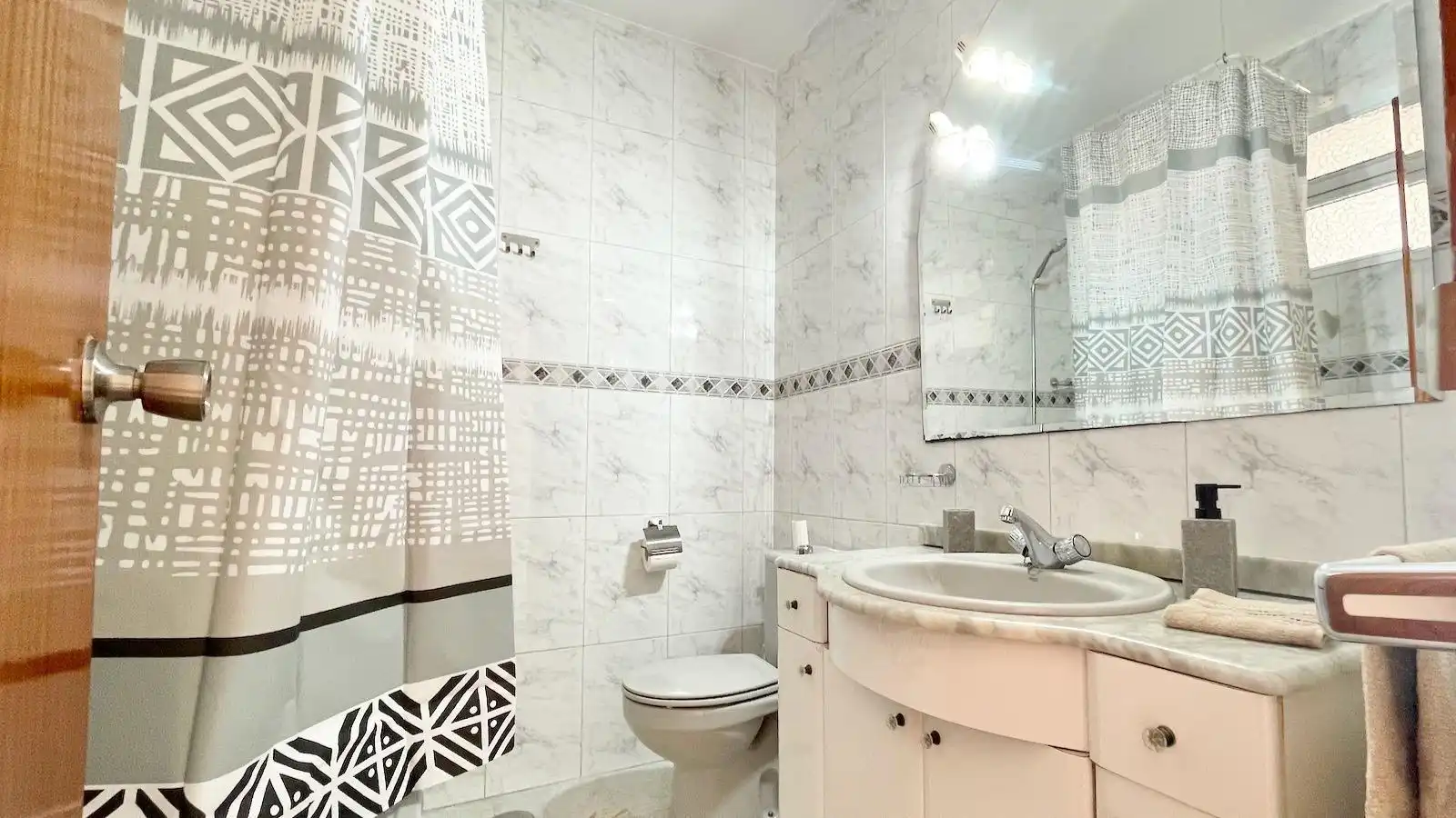 Bathroom of Houses for sale in Mijas  with Air Conditioner, Private garden and Terrace