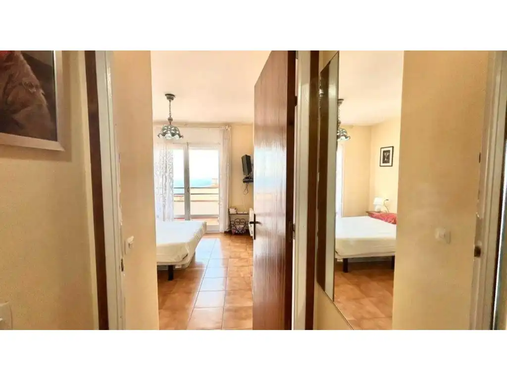Habitación de Apartamento en venta en Roses con Balcón