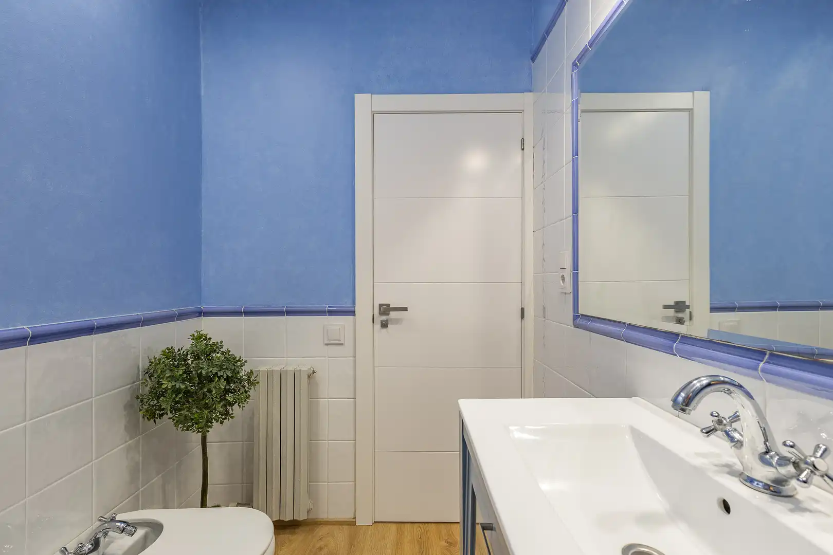 Bany de Casa o xalet en venda en Castellar del Vallès amb Aire condicionat, Calefacció i Jardí privat