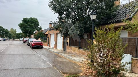 SE VENDE CASA CON PARCELA