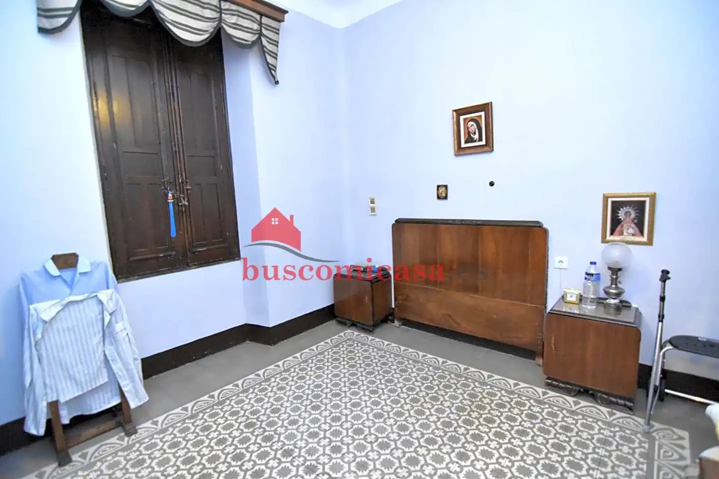 Habitación de Edificio en venta en Linares