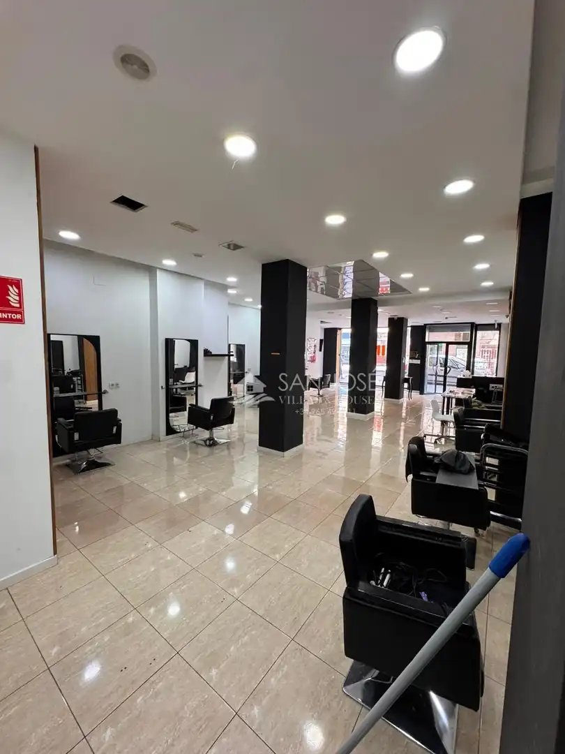 Local comercial en venda a Novelda, imagen 7