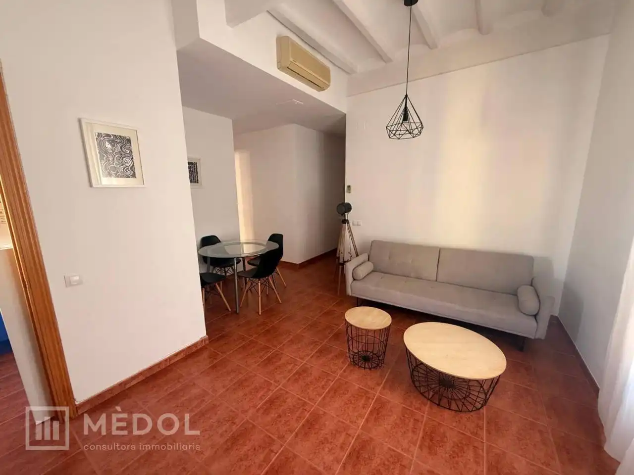 Sala de estar de Piso de alquiler en Tarragona con Aire acondicionado, Parquet y Amueblado