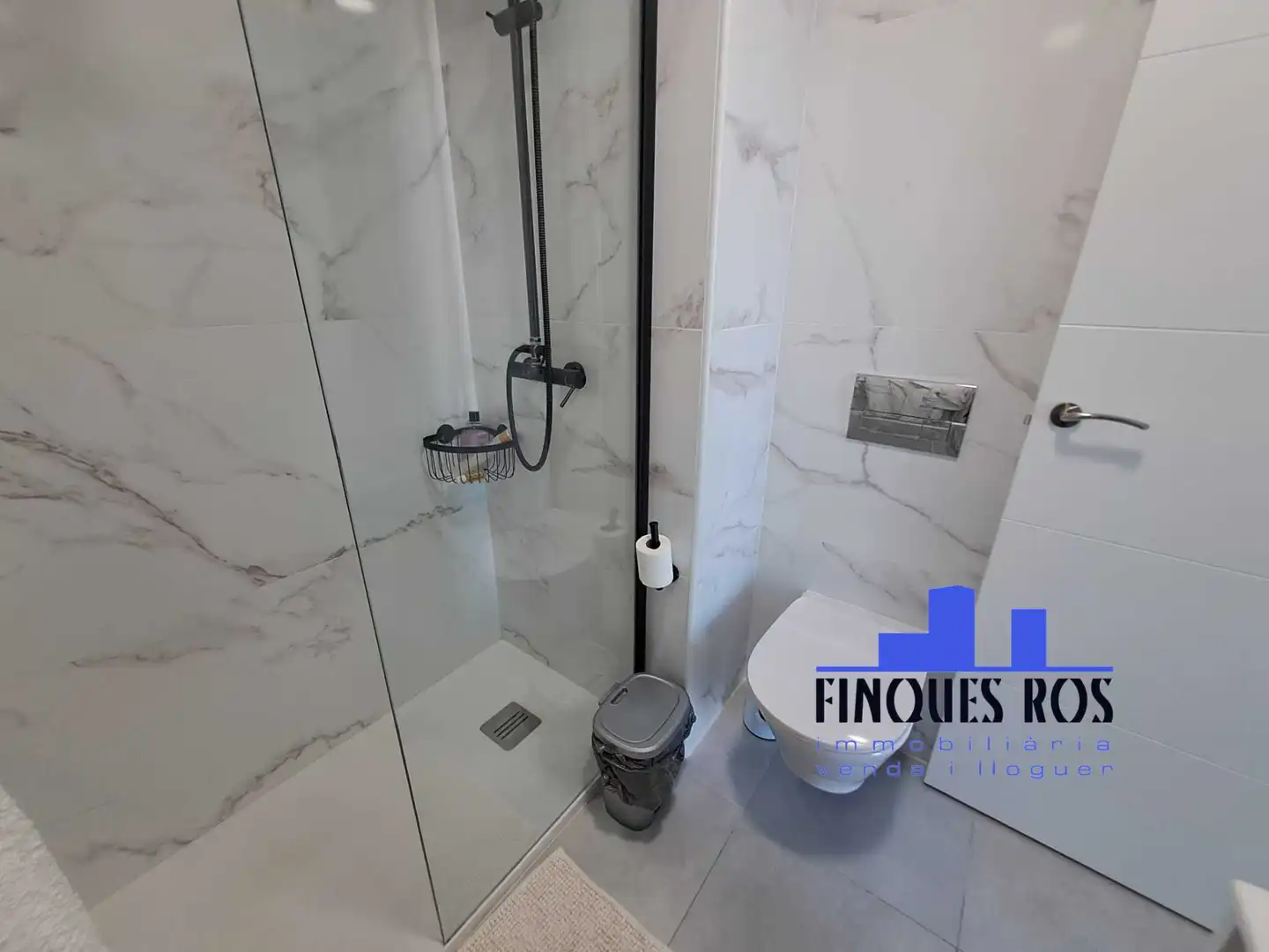 Bathroom of Flat for sale in Vinaròs  with Air Conditioner, Heating and Terrace