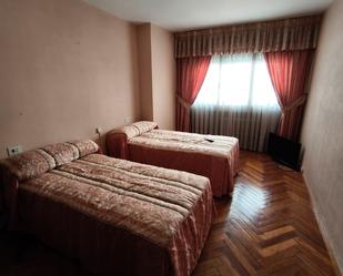 Bedroom of Flat for sale in Santiago de Compostela   with Heating, Parquet flooring and Furnished