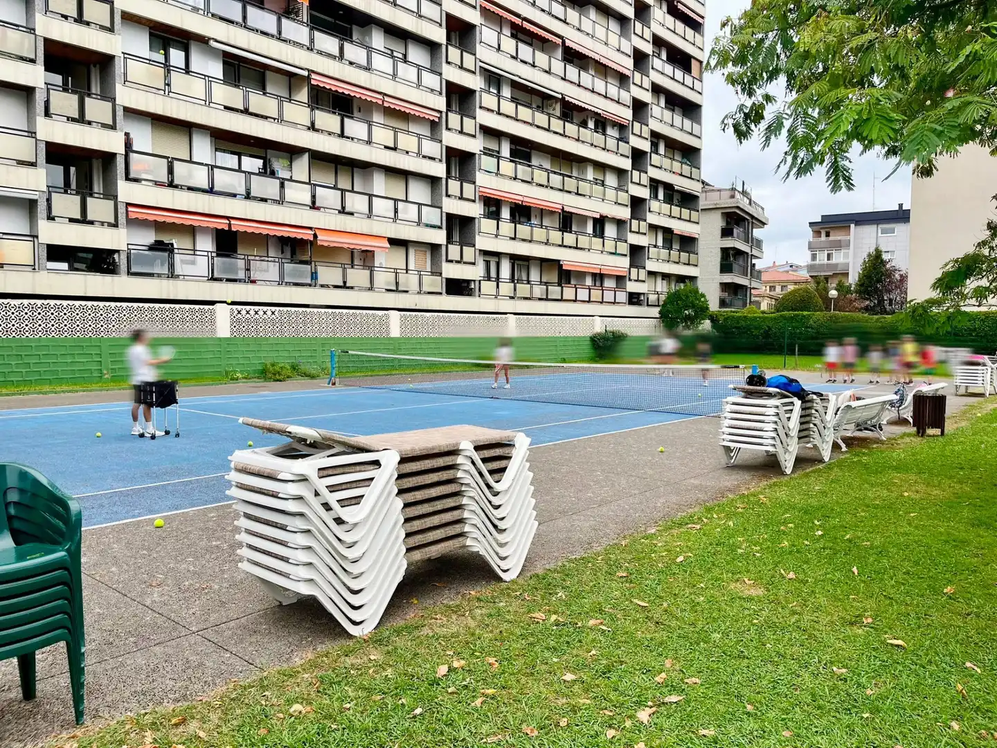 Vista exterior de Estudi en venda en Zarautz amb Piscina comunitària