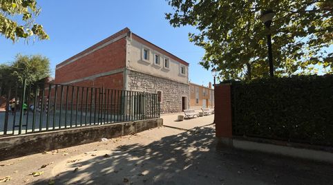 TUDEHOGAR vende en EXCLUSIVA – Vivienda y local comercial en edificio de obra nueva en Campaspero (Valladolid)