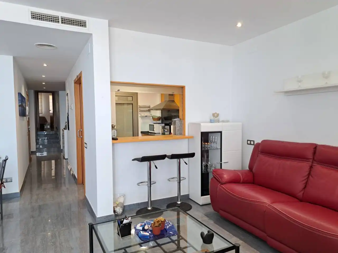Sala de estar de Piso de alquiler en Cubelles con Aire acondicionado, Calefacción y Terraza