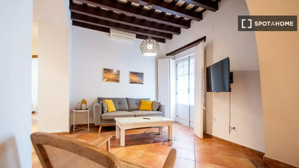 Room in El Pópulo - Santa María