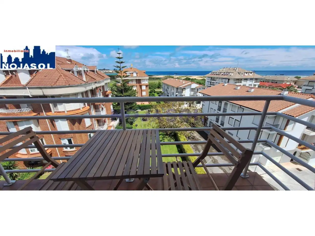 Terraza de Apartamento de alquiler en Noja con Calefacción, Terraza y Amueblado