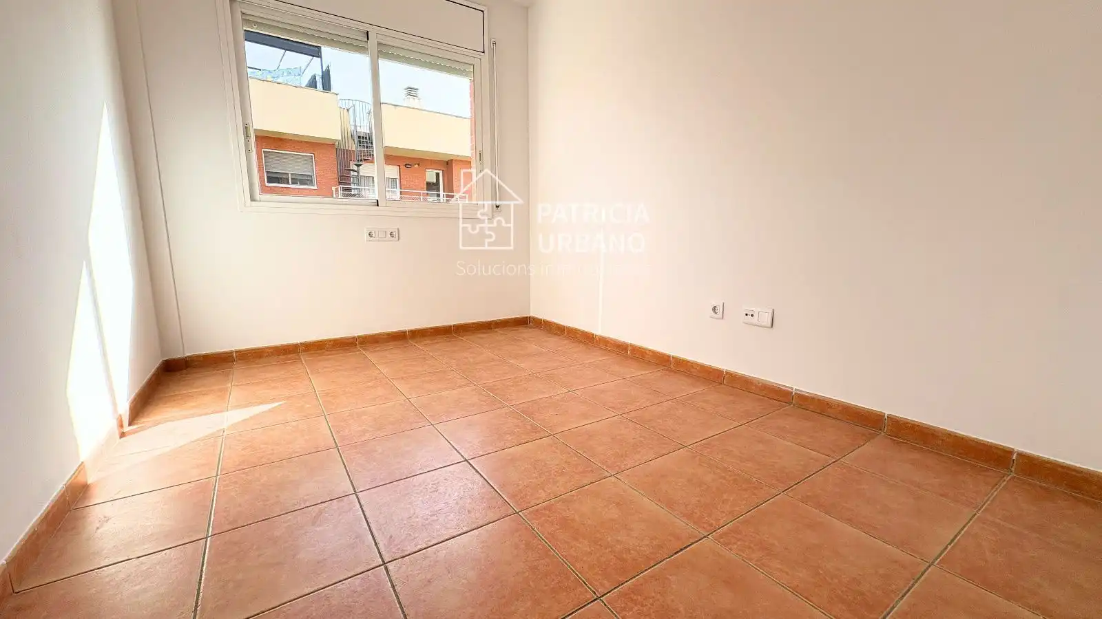 Vista exterior de Piso en venta en Cambrils con Calefacción, Terraza y Piscina