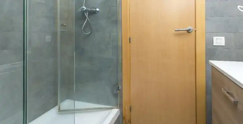 Piso en venta en Carrer Moianès, Hostal