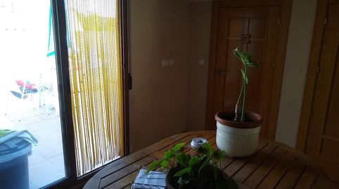 Foto 3 de Casa adosada en venta en Calle Rafael Alberti, El Mercado - Plaza de Toros, Villena
