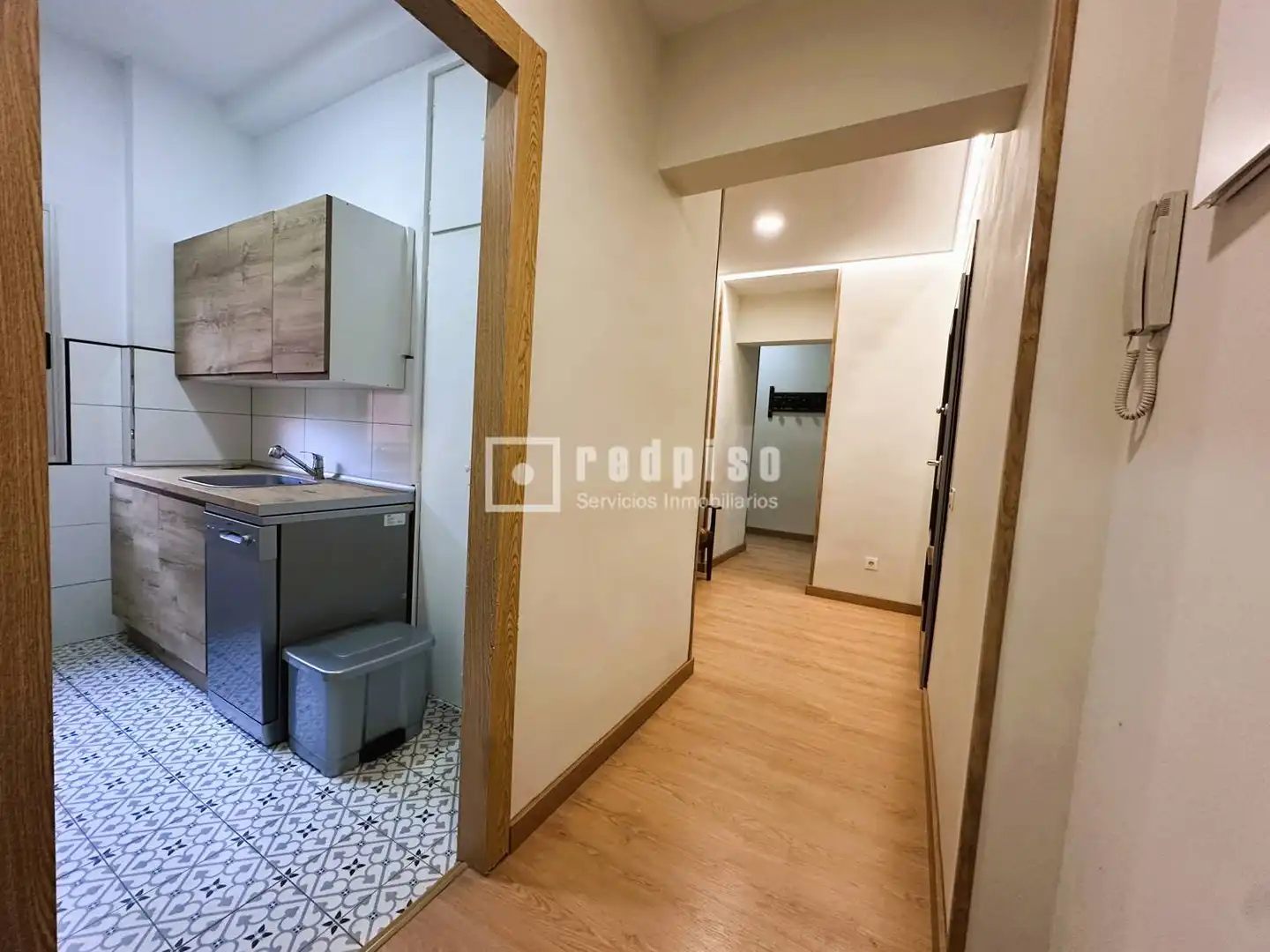 Habitación de Piso en venta en Madrid con Calefacción y Amueblado