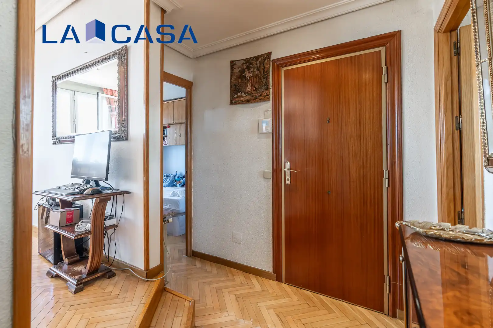 Piso en venta en Madrid con Calefacción y Terraza