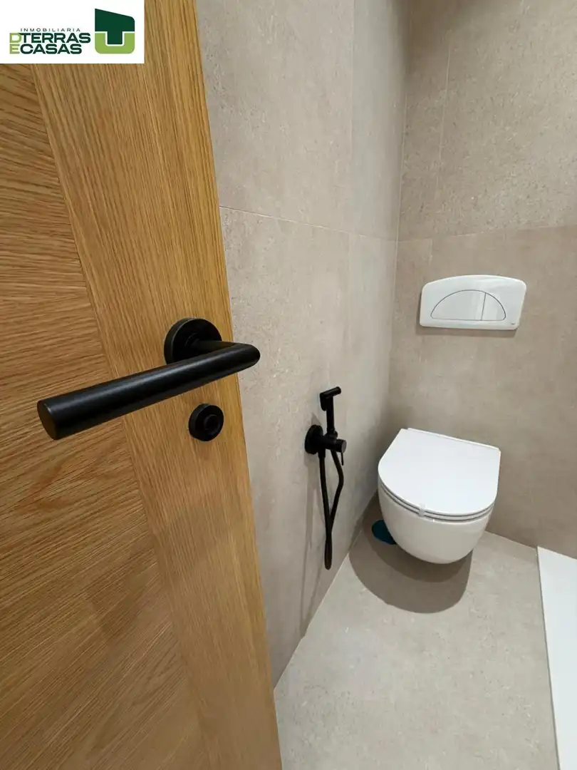 Badezimmer von Wohnung zum Verkauf in A Illa de Arousa 
